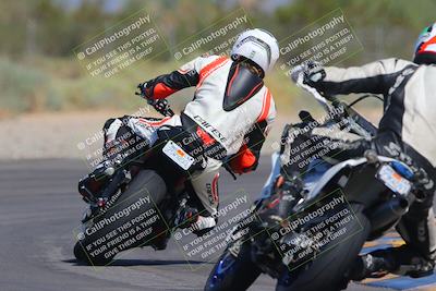 media/Sep-25-2023-Moto Forza (Mon) [[81ffa65e0a]]/B-C Group/Session 4 (Turn 2 Backside)/